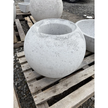 Donica betonowa SPHERE S 500 x 430 mm – Mała kula betonowa
